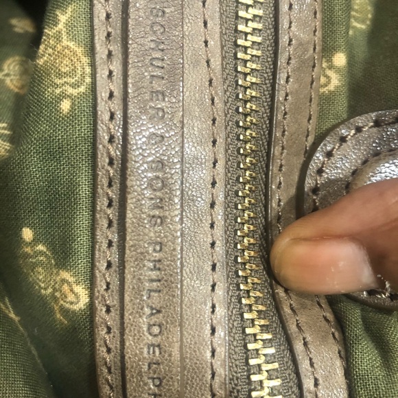 Schuler and Sons Philadelphia leather tote bag - Picture 6 of 6